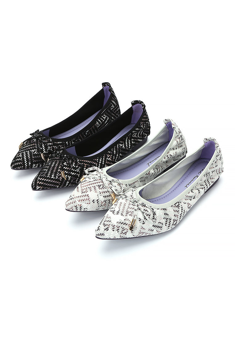 Ivory Lace Pointed Flats