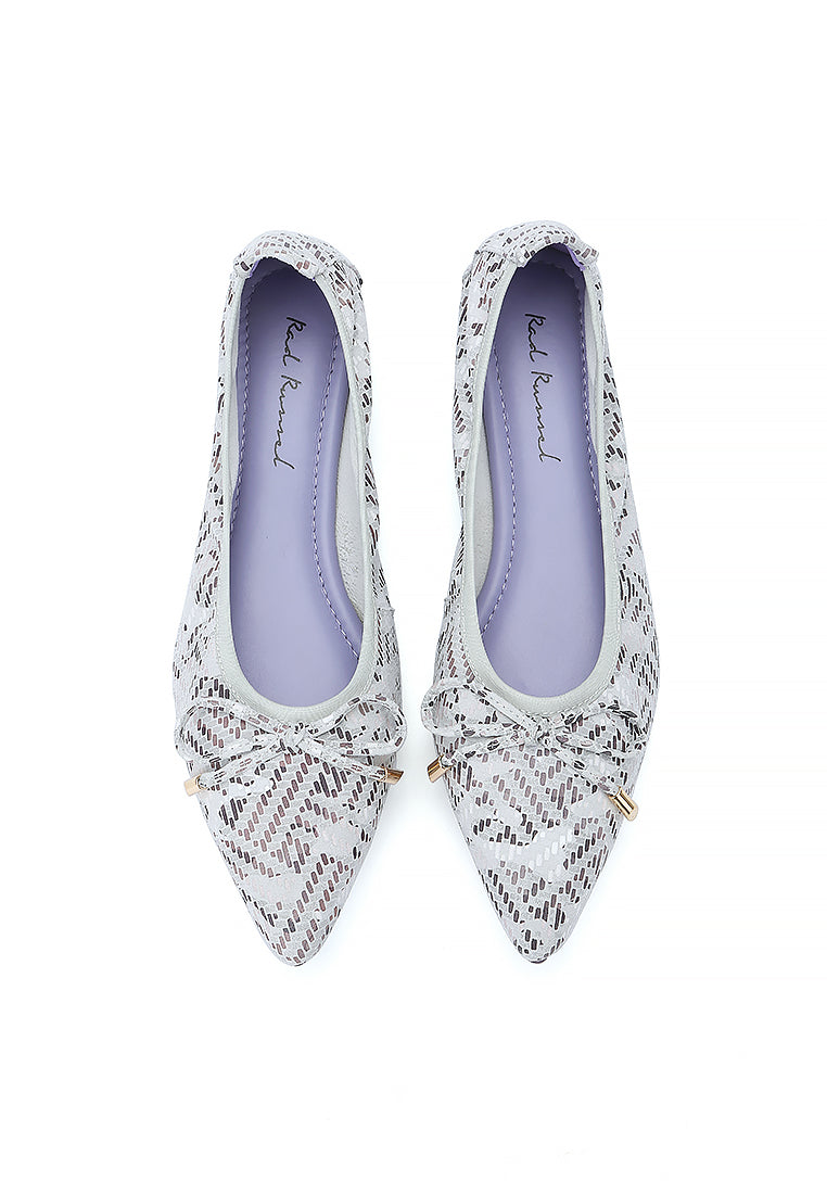 Ivory Lace Pointed Flats
