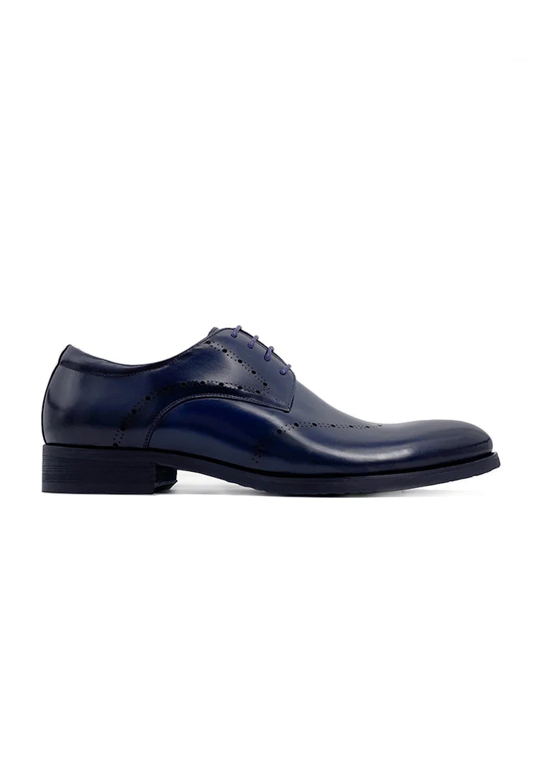 Modest Plaid Lace-up Derby