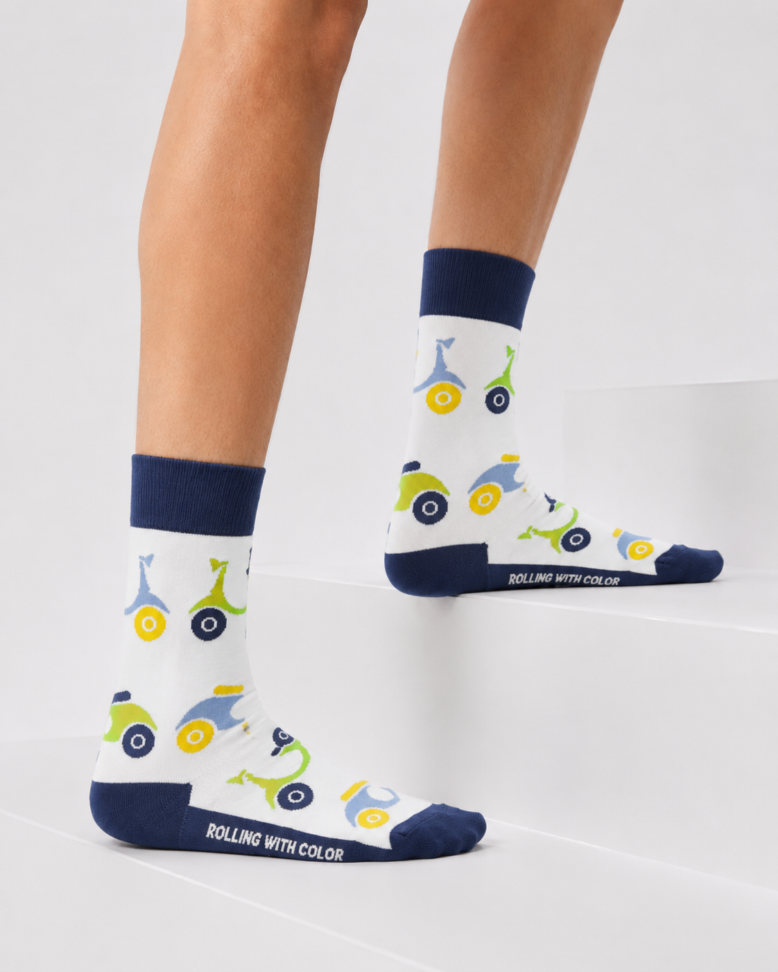 Rad Russel Rolling with Colour Socks
