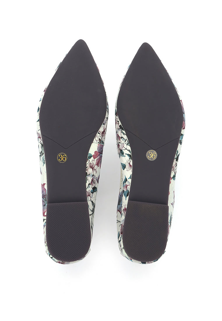 Floral Patterns Pointed Flats